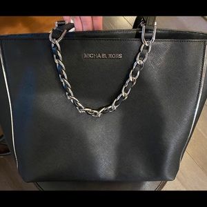 Michael Kors Shoulder Bag